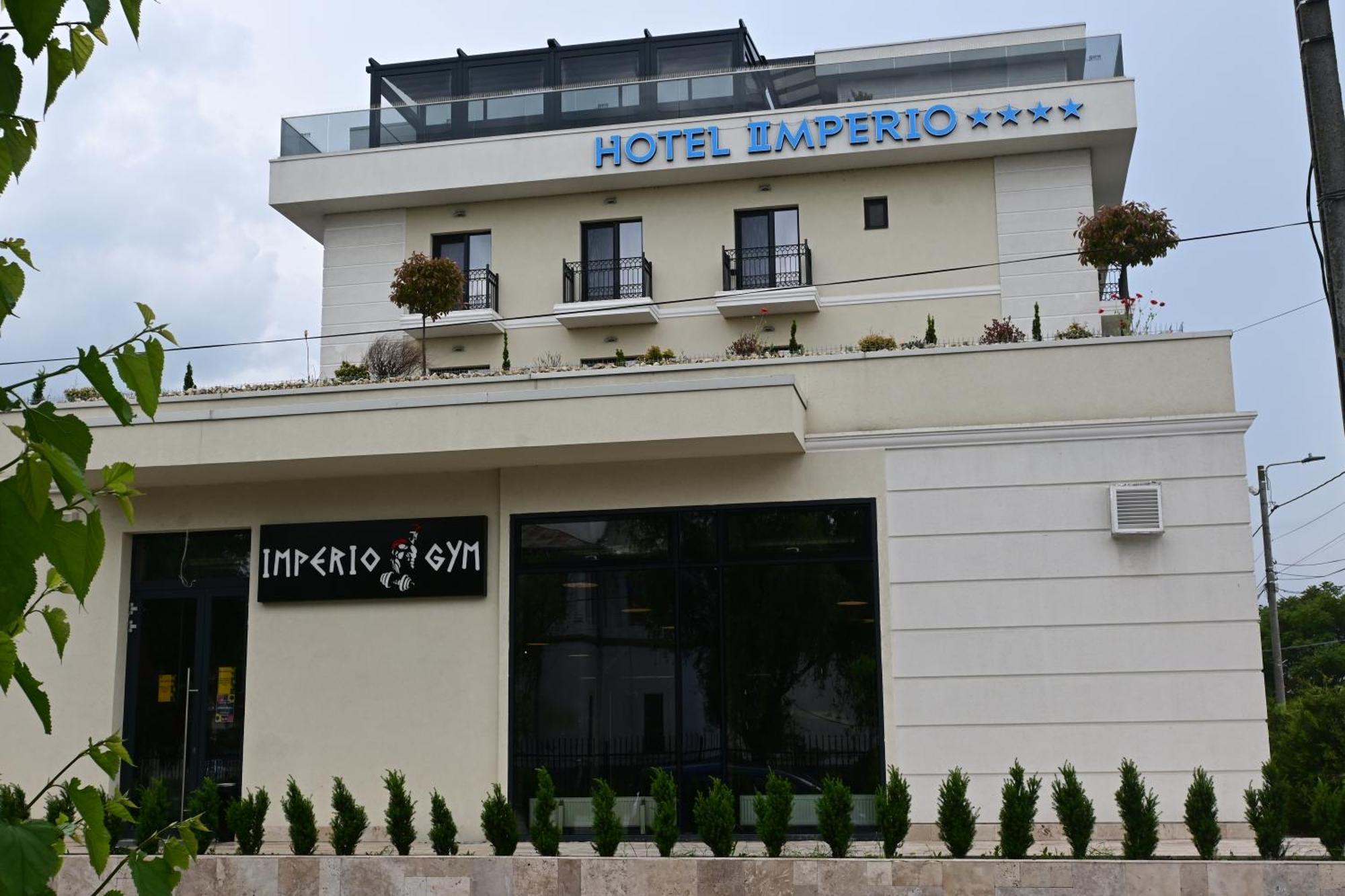 Imperio Hotel Cernavoda ภายนอก รูปภาพ